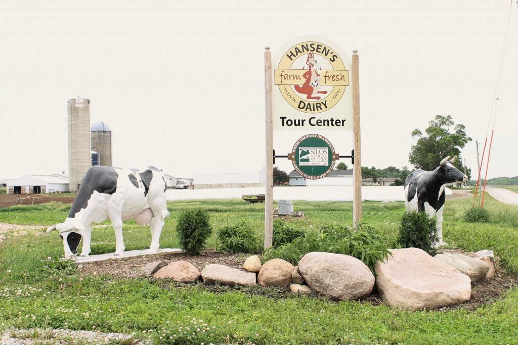 6.10.14 Hansen's Dairy Farm - Welcome Sign